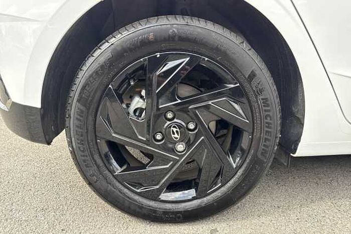 Hyundai i20 1.0T GDi 90 Black Line 5dr DCT 